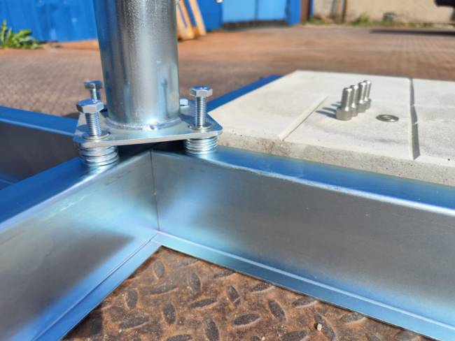 База утяжелительная для зонта BQ8080ZS стальной 850х850 мм База утяжелительная для зонта BQ8080ZS стальной 850х850 мм