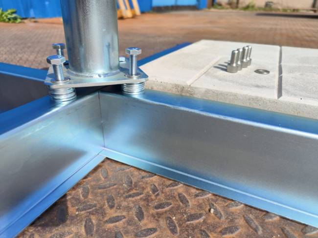 База утяжелительная для зонта BQ8080ZS стальной 850х850 мм База утяжелительная для зонта BQ8080ZS стальной 850х850 мм